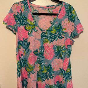 Lilly Pulitzer tshirt